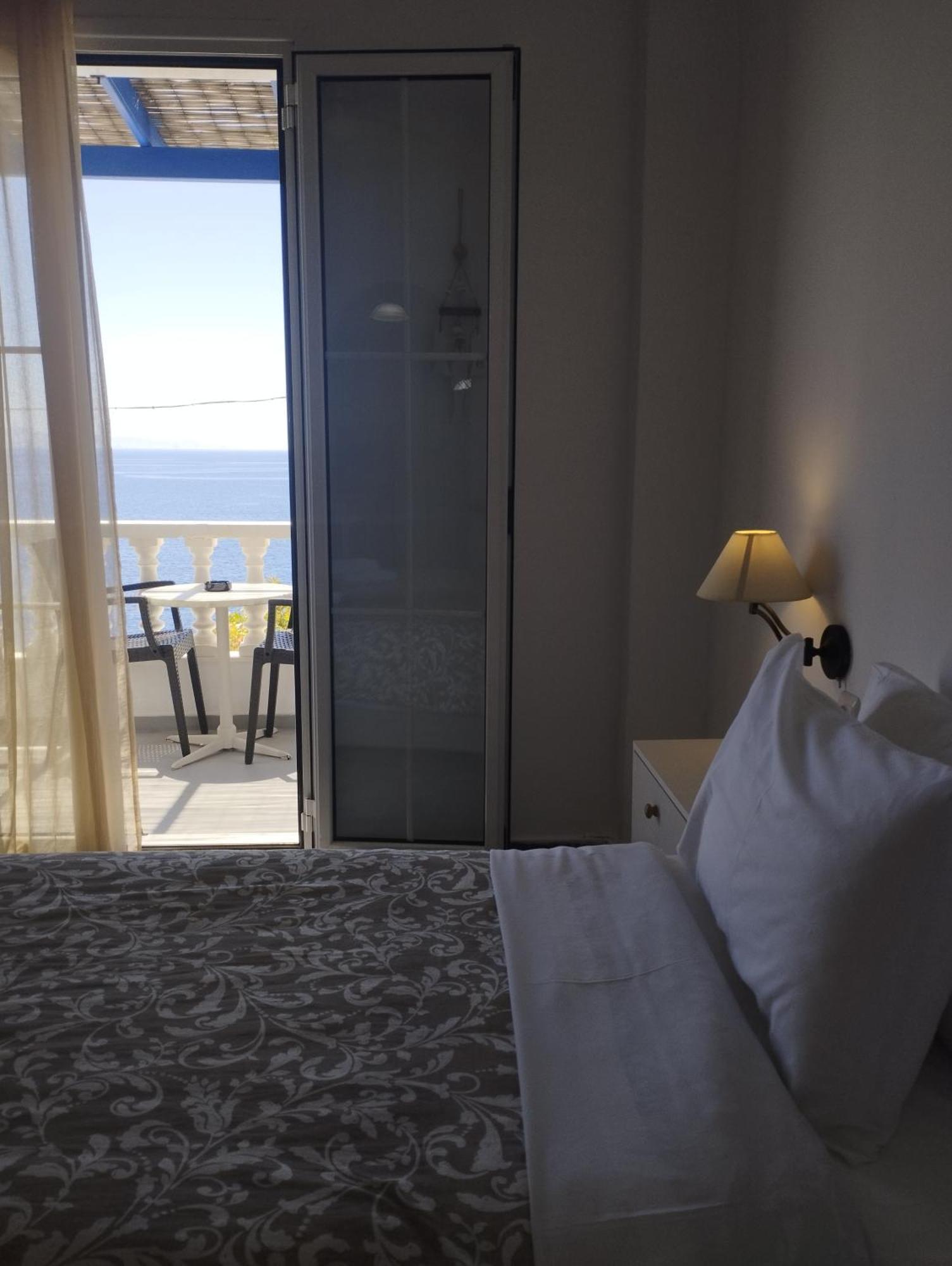バトシ Marisini Sea Viewアパートホテル エクステリア 写真