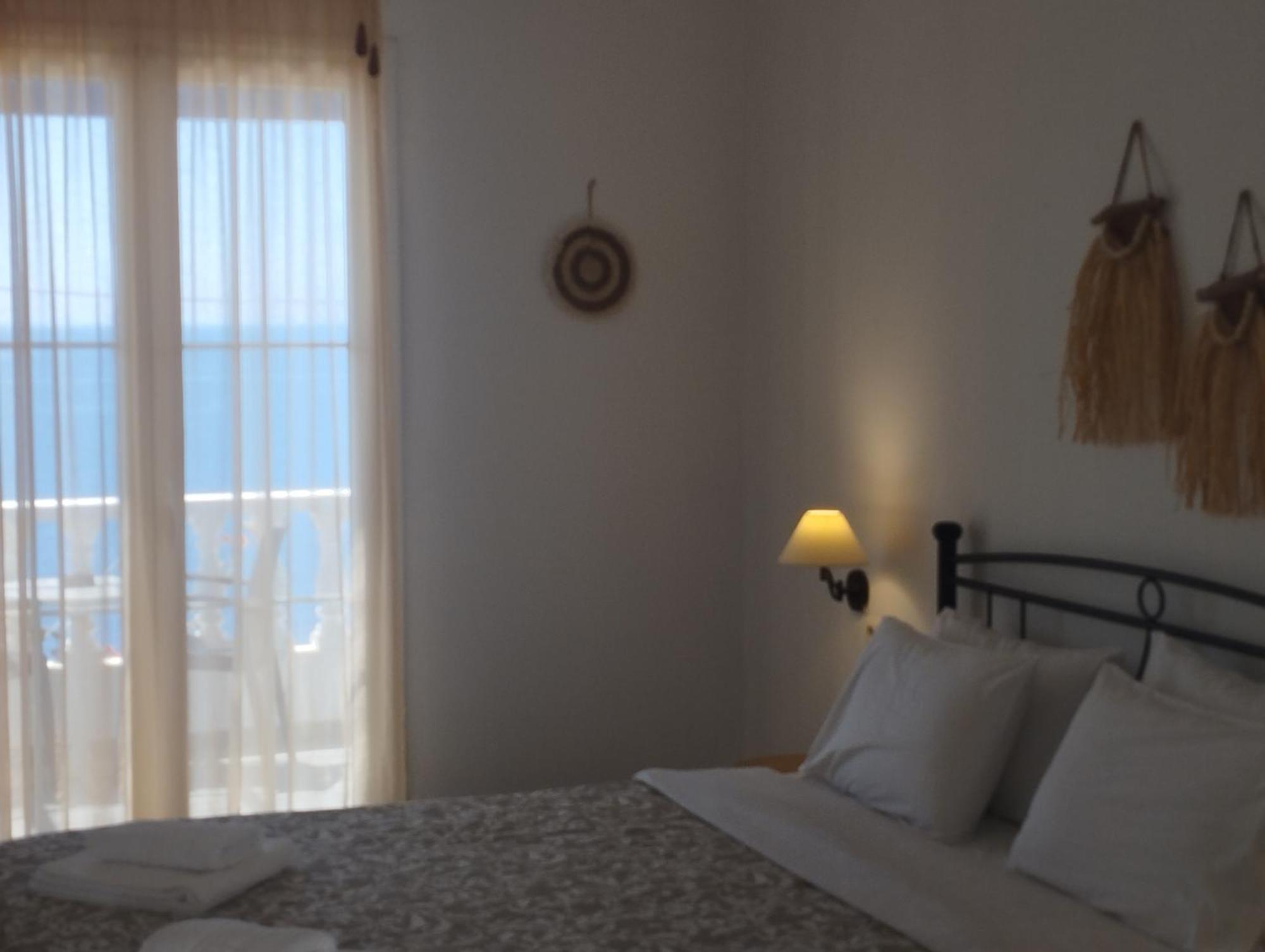 バトシ Marisini Sea Viewアパートホテル エクステリア 写真